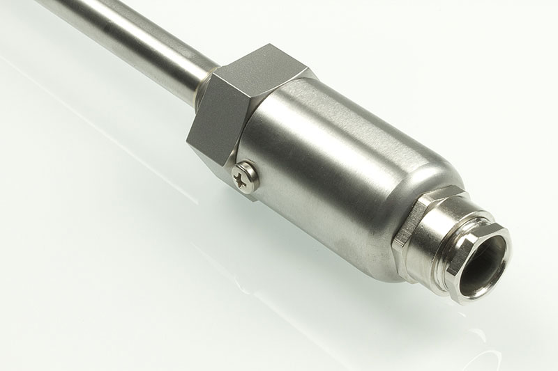 Exécution BA: avec revêtment en inox, serre câble avec terre, Protection IP50